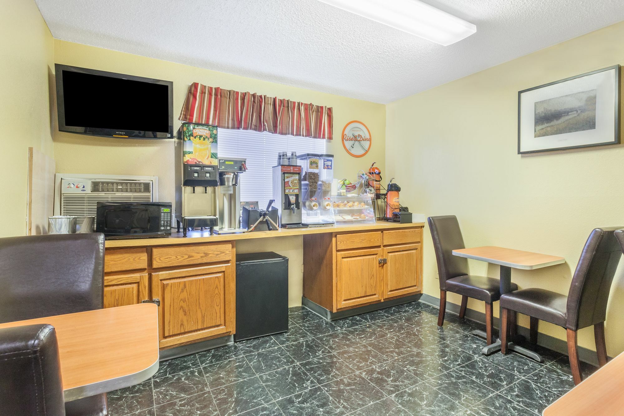 Magnuson Hotel Fort Wayne North - Coliseum Luaran gambar